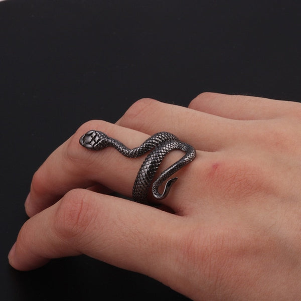 Rhinestone Snake Ring (adjustable)